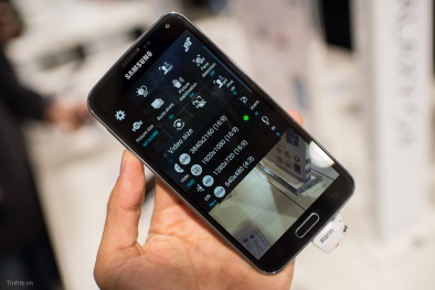 Samsung Galaxy S5 lên kệ với thiết kế hoàn thiện